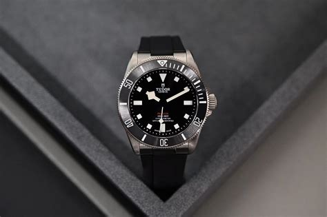 tudor silver dive watch review